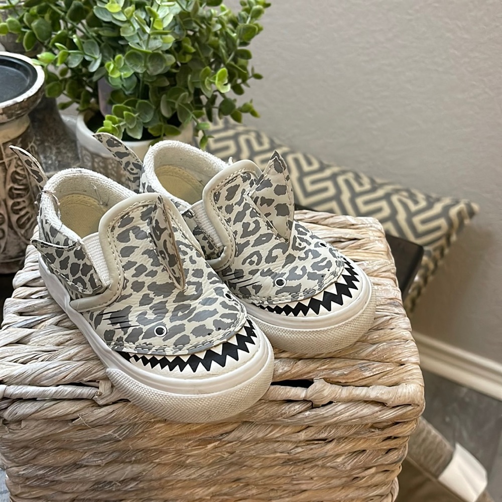 Toddler Vans